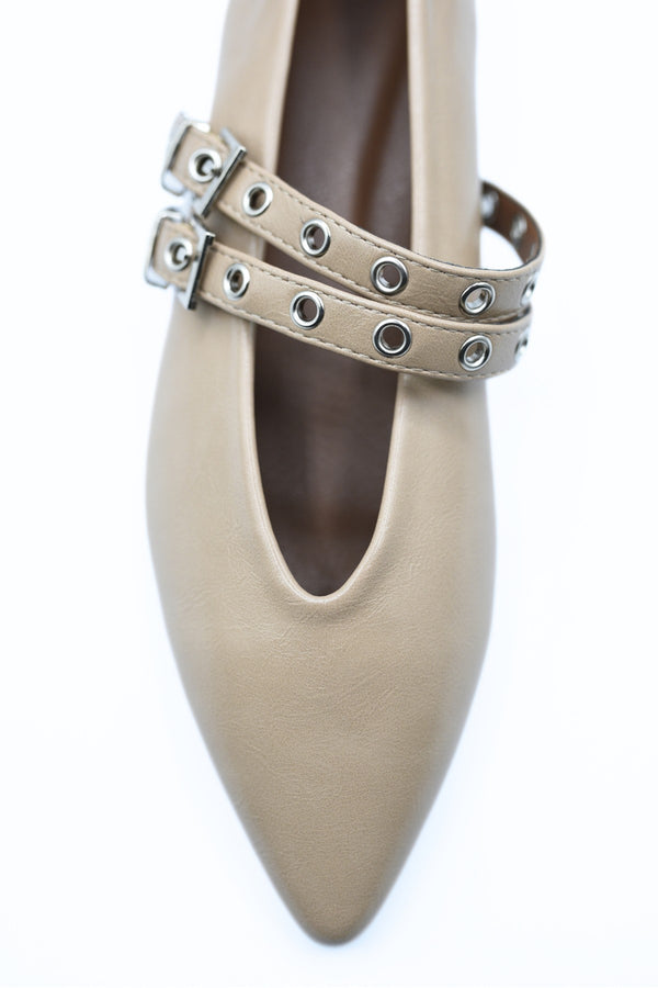 Caryn Low Heel Double Buckle Eyelet Strap Pointed Flat Shoes - Khaki