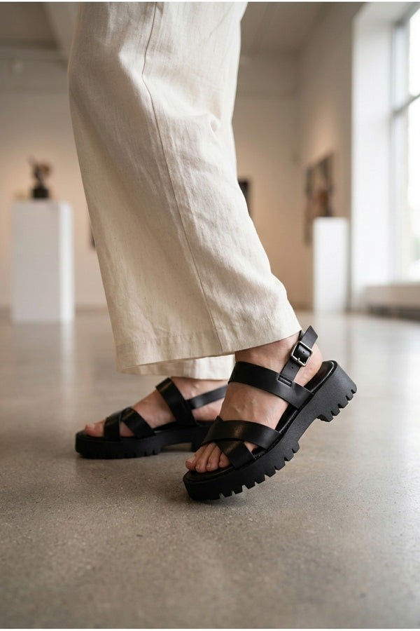 Edie Chunky Sole Crossover Strap Sandals - Black