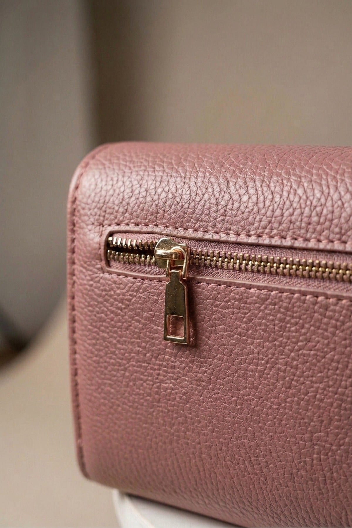 Constance Pebbled Faux Leather Text Bag - Pink
