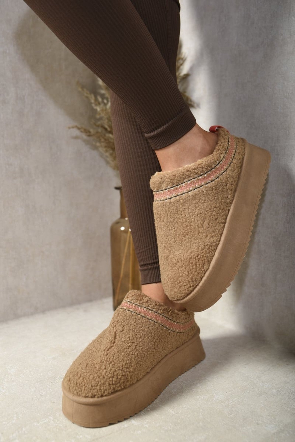 Cora Ankle Cozy Plush Lining Thick Sole Fluffy Slippers - Camel