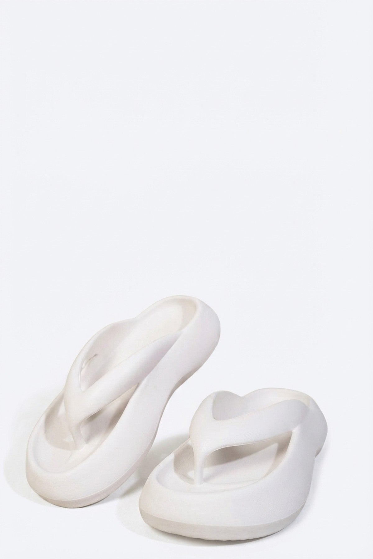 Cora Chunky Platform Flip-flops Sandals - White