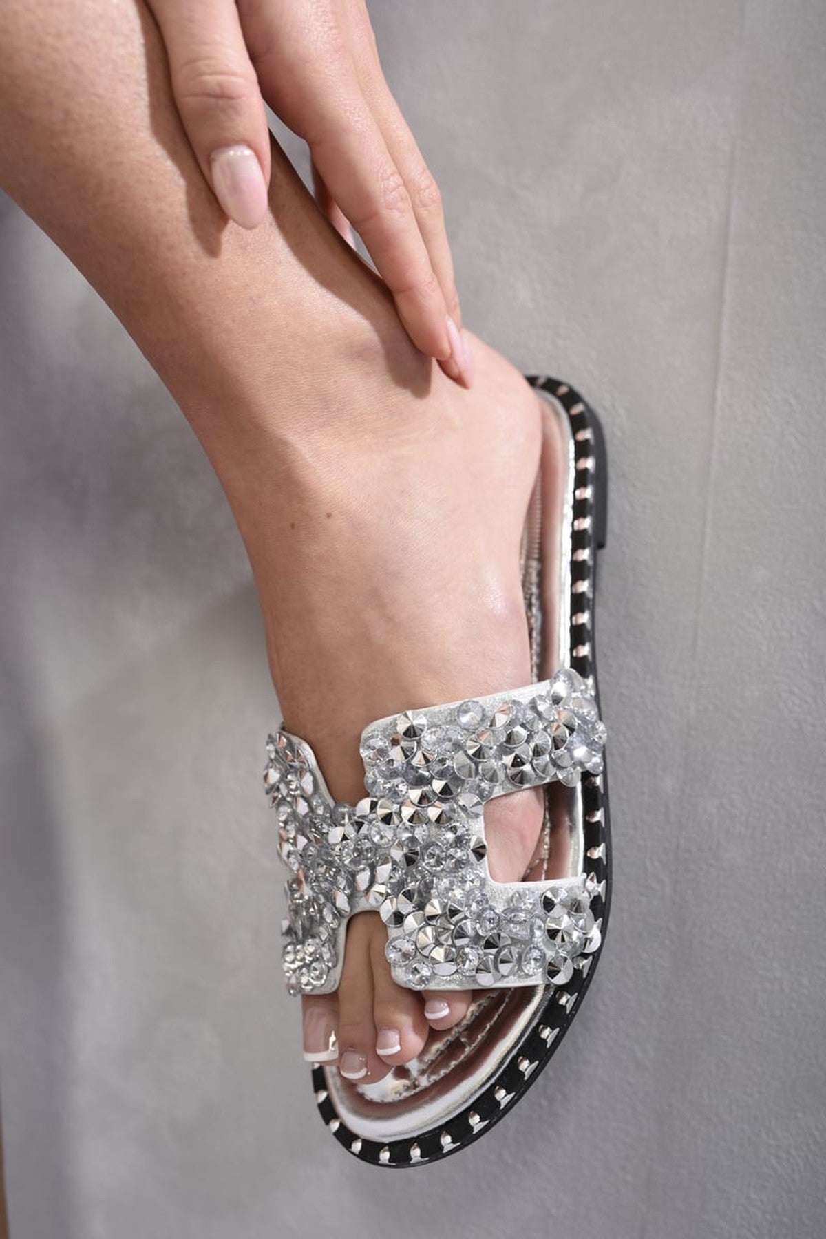 Desiree Embellished Open Toe Flat Sandals - Silver