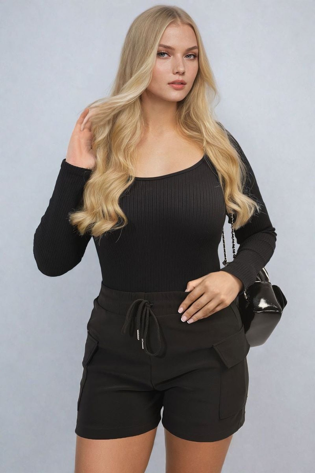 Dulce Elastic Waist Drawstring Pocket Detail Shorts - Black