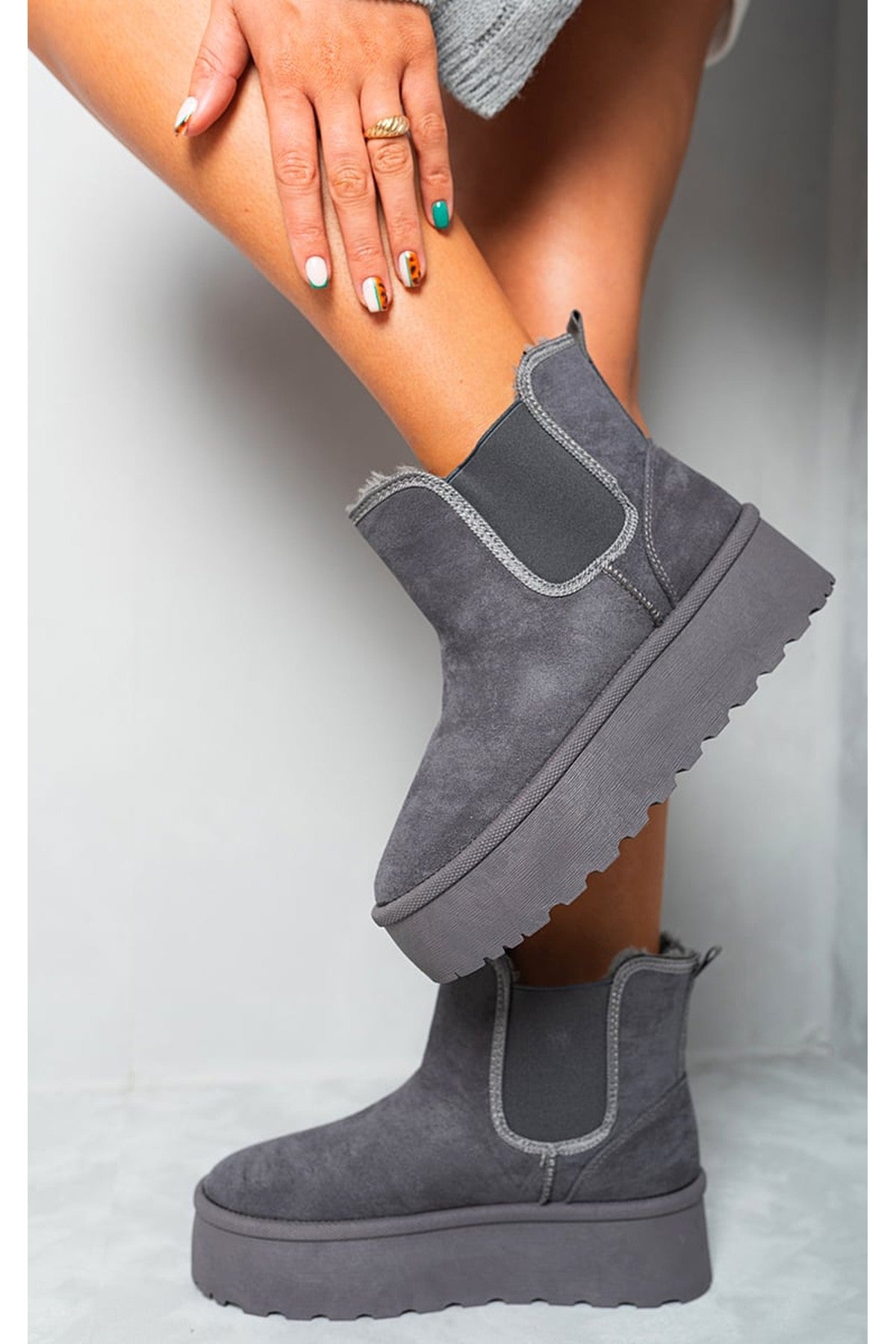 Edith Fluffy Platform Sole Chelsea Faux Fur Lined Ankle Boots - Grey