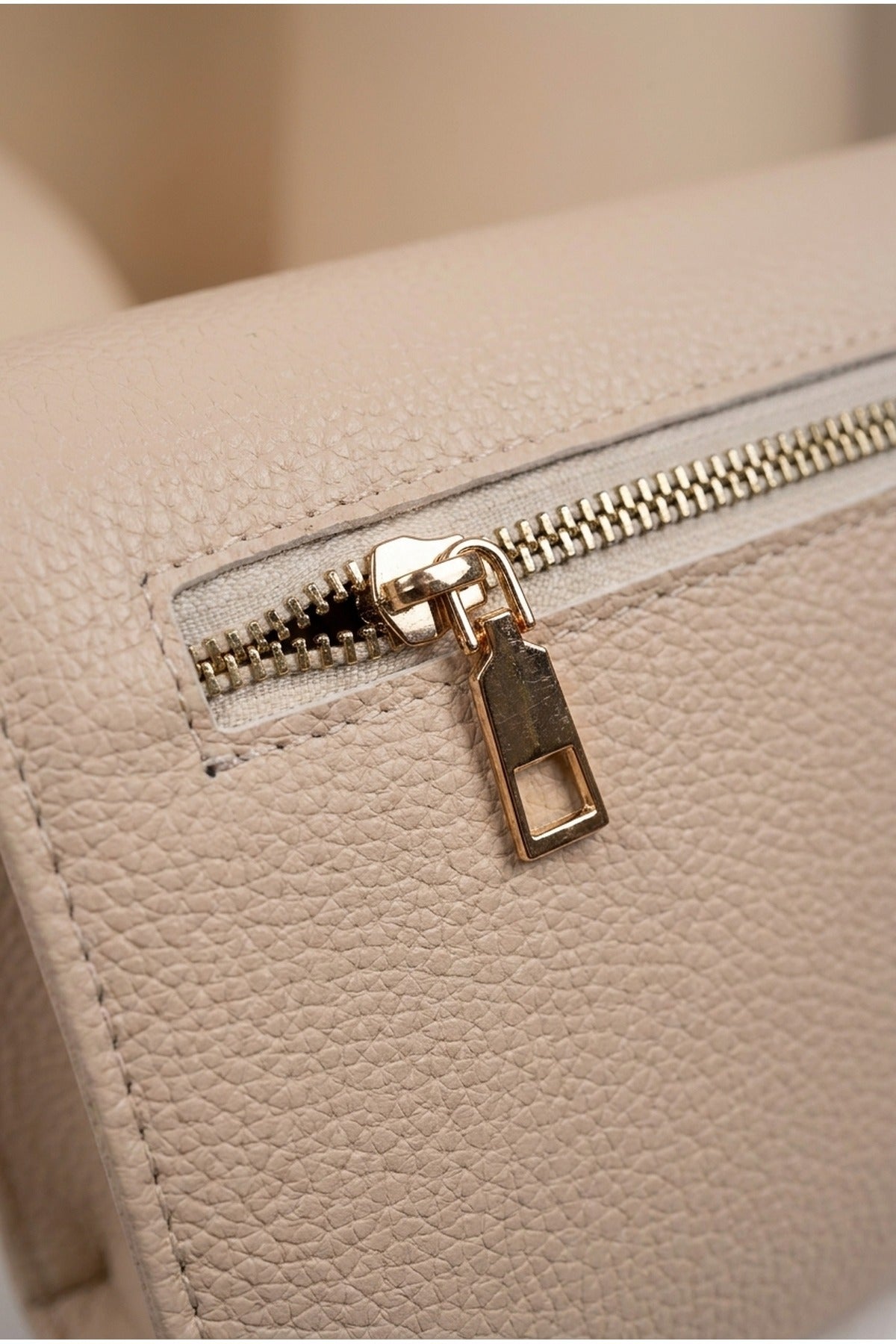 Constance Pebbled Faux Leather Text Bag - Beige