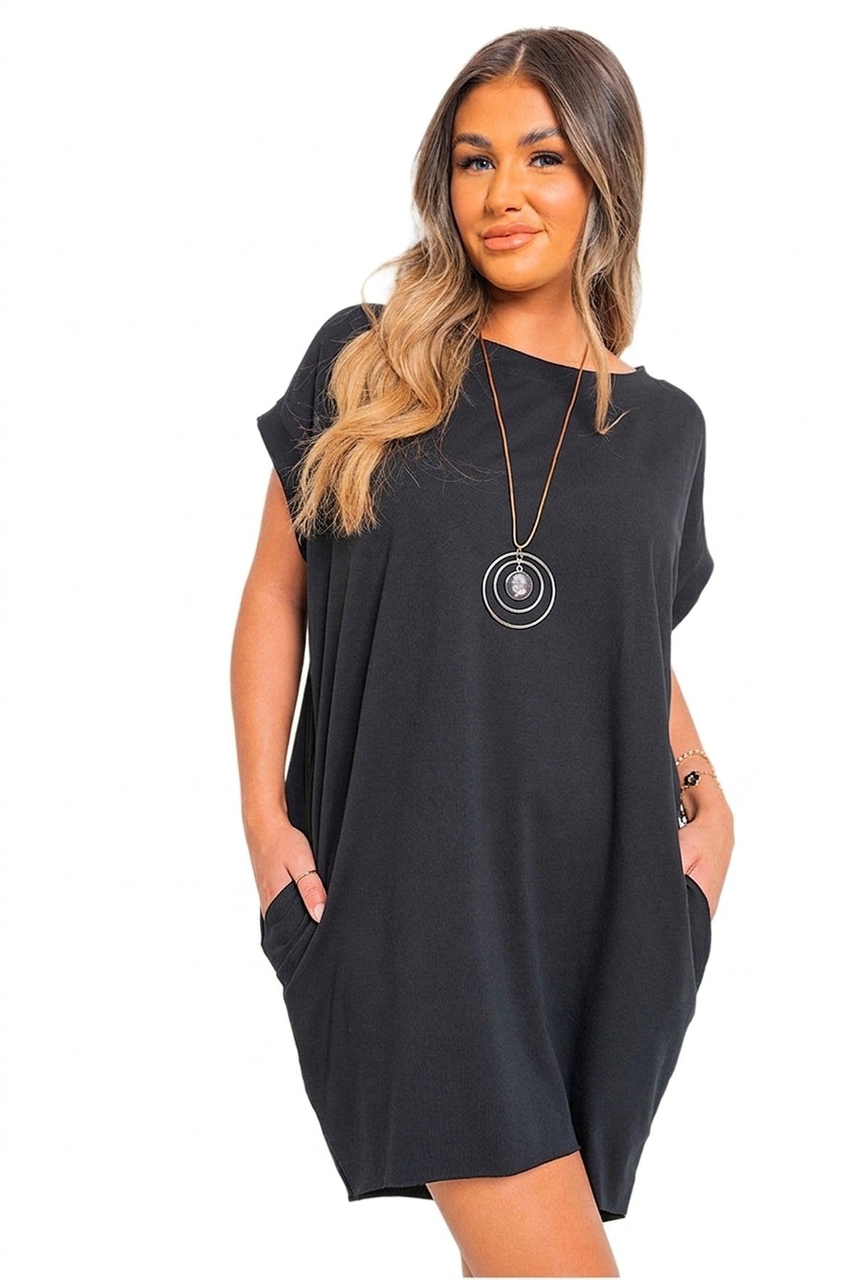 Esme Short Sleeve With Front Pockets Top - Black