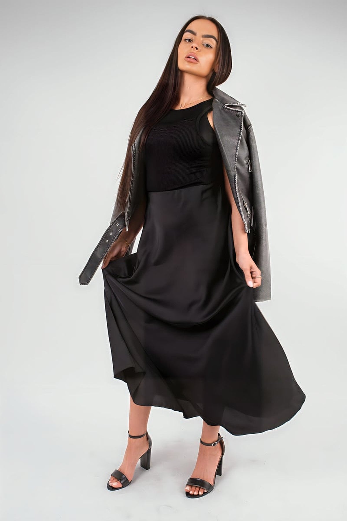 Estella Lightweight High Waisted Maxi Skirt - Black