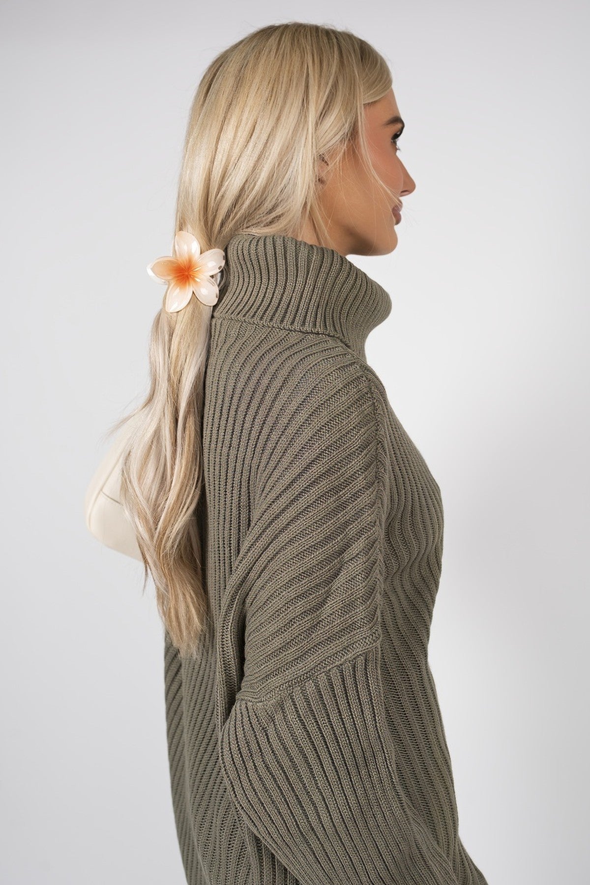 Jameela Flower Shaped Hair Claw Clip - Peach