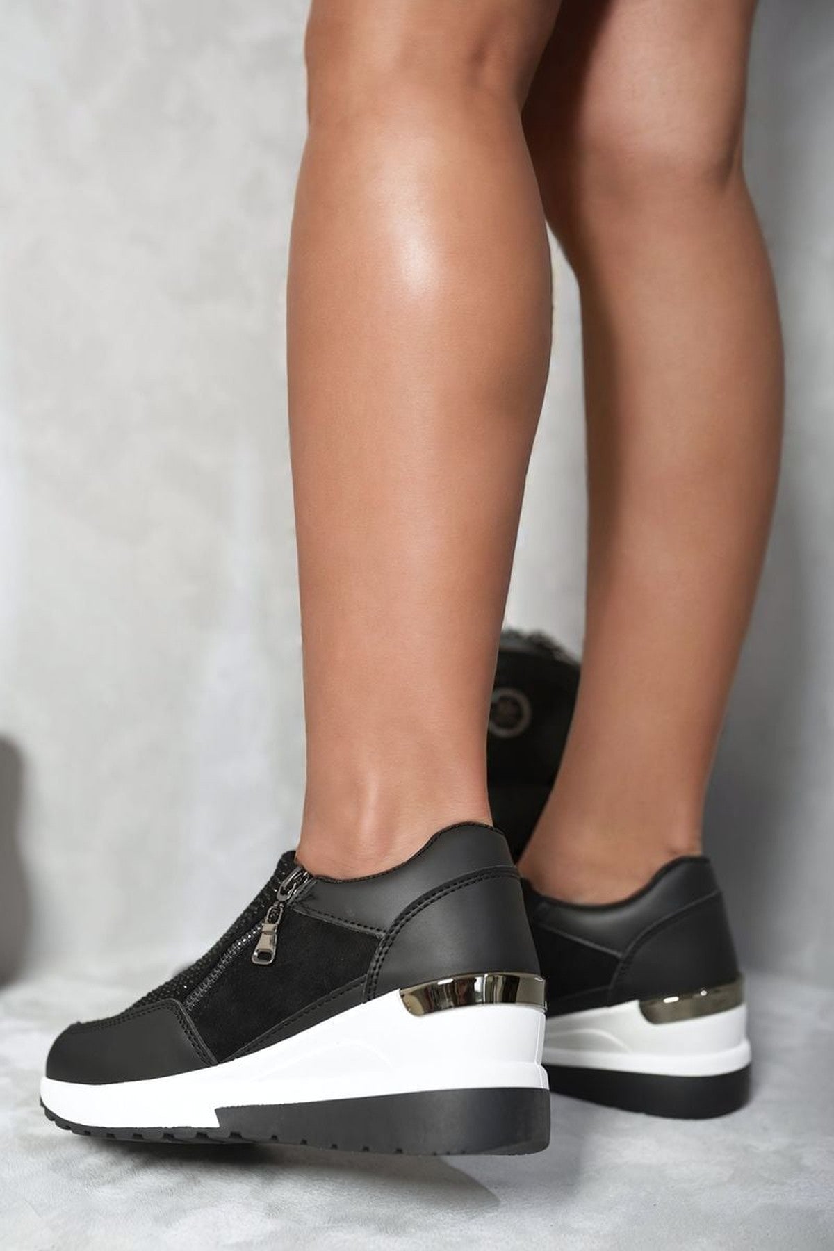 Judith Rhinestone Decor Zip Platform Trainers - Black
