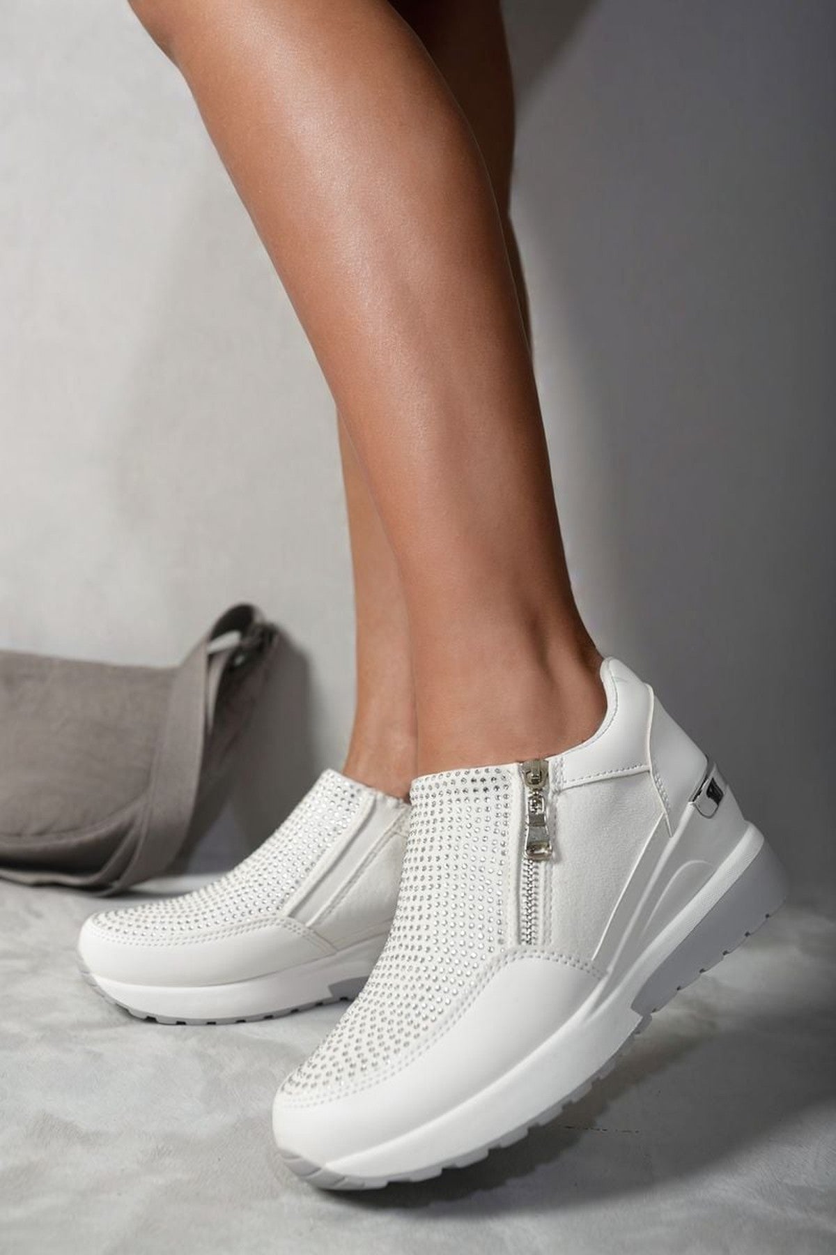 Judith Rhinestone Decor Zip Platform Trainers - White