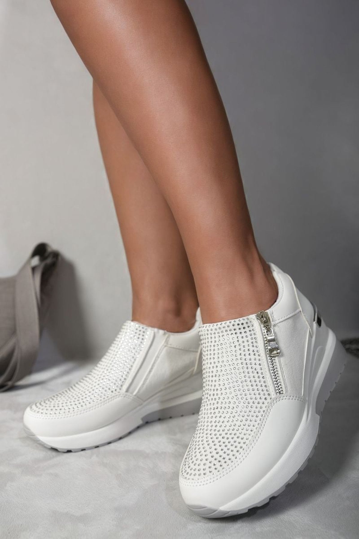 Judith Rhinestone Decor Zip Platform Trainers - White
