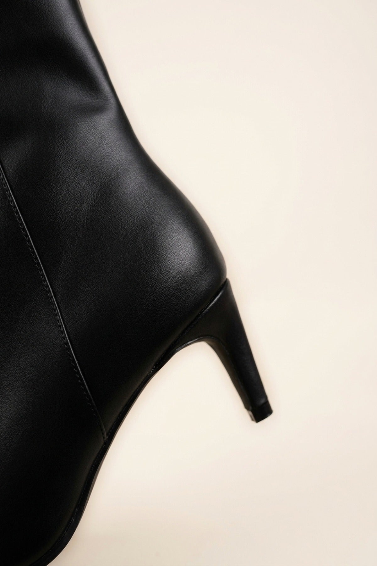Svetlana Faux Leather Pointed Toe Kitten Heel Ankle Boots - Black
