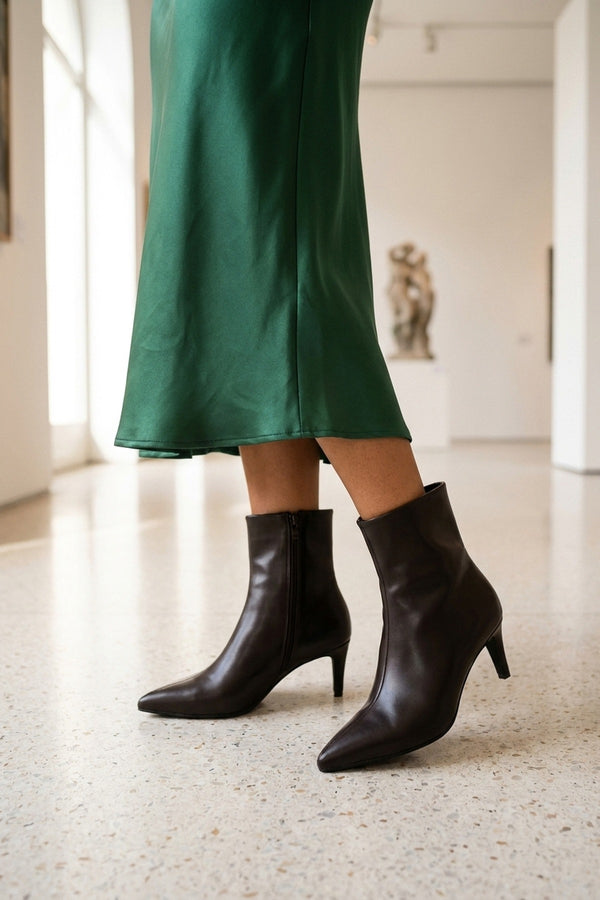 Svetlana Faux Leather Pointed Toe Kitten Heel Ankle Boots - Brown