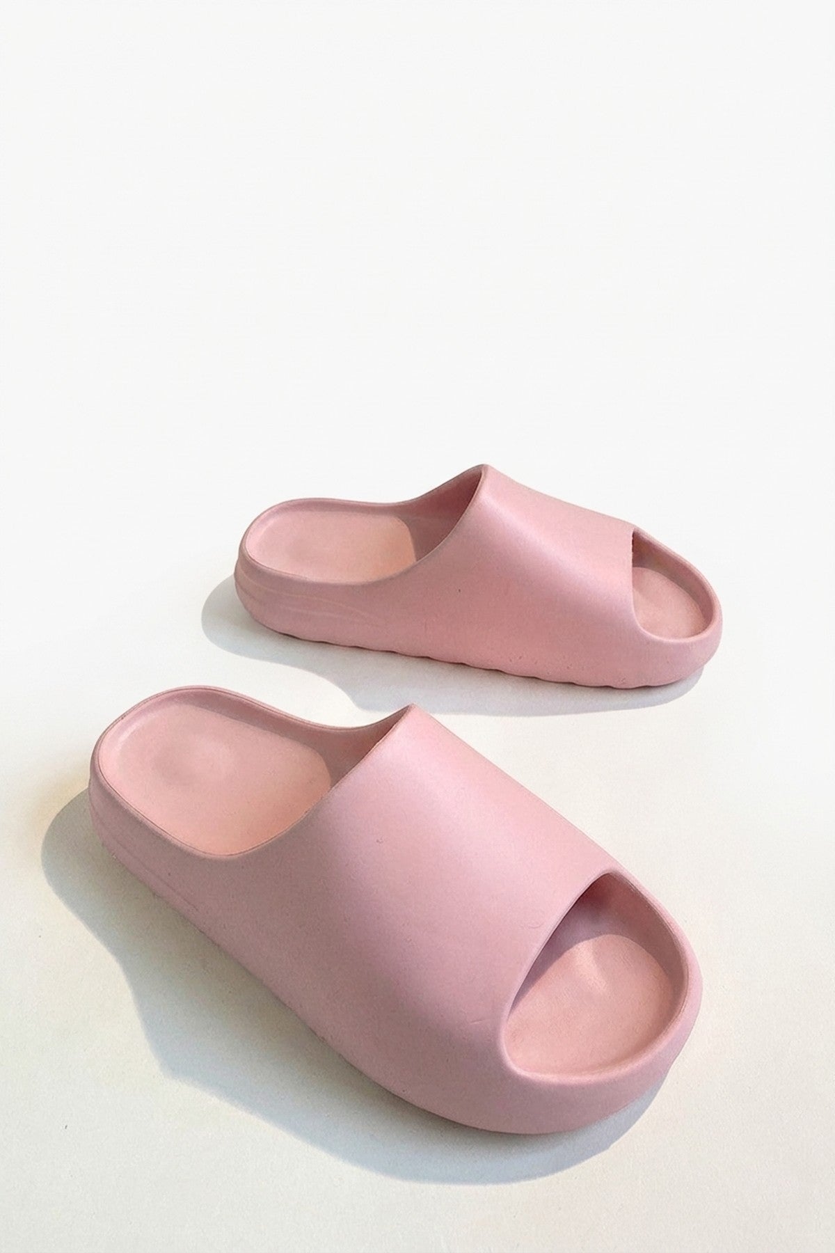 Lou Slip On Sandals - Pink