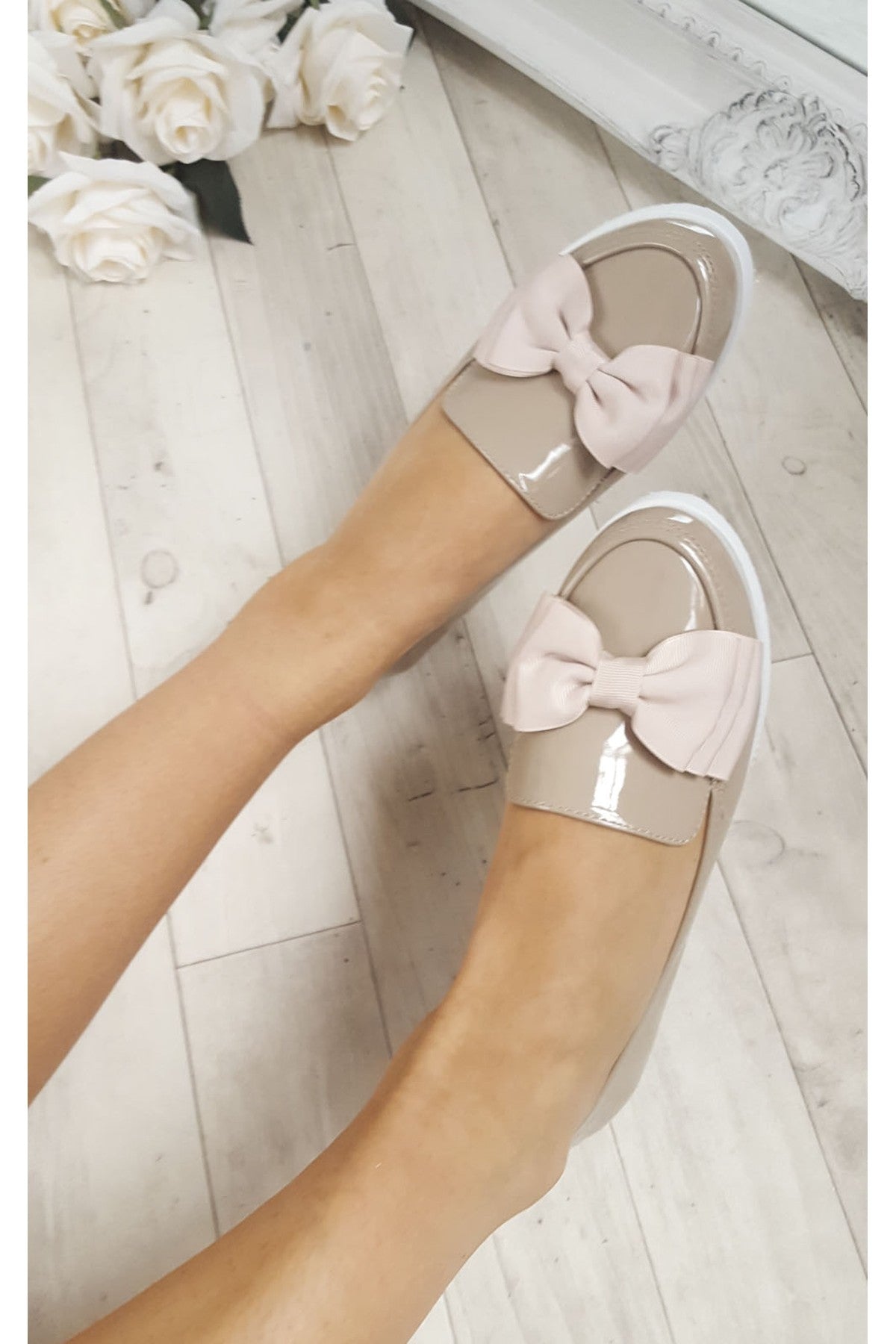 Lucinda Bow Patent Flat Pump Shoe - Nude