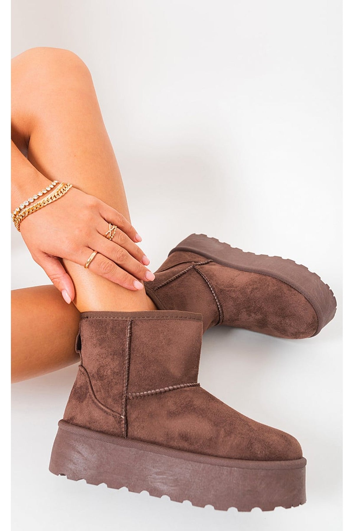 Martha Thick Heel Platform Boots - Brown