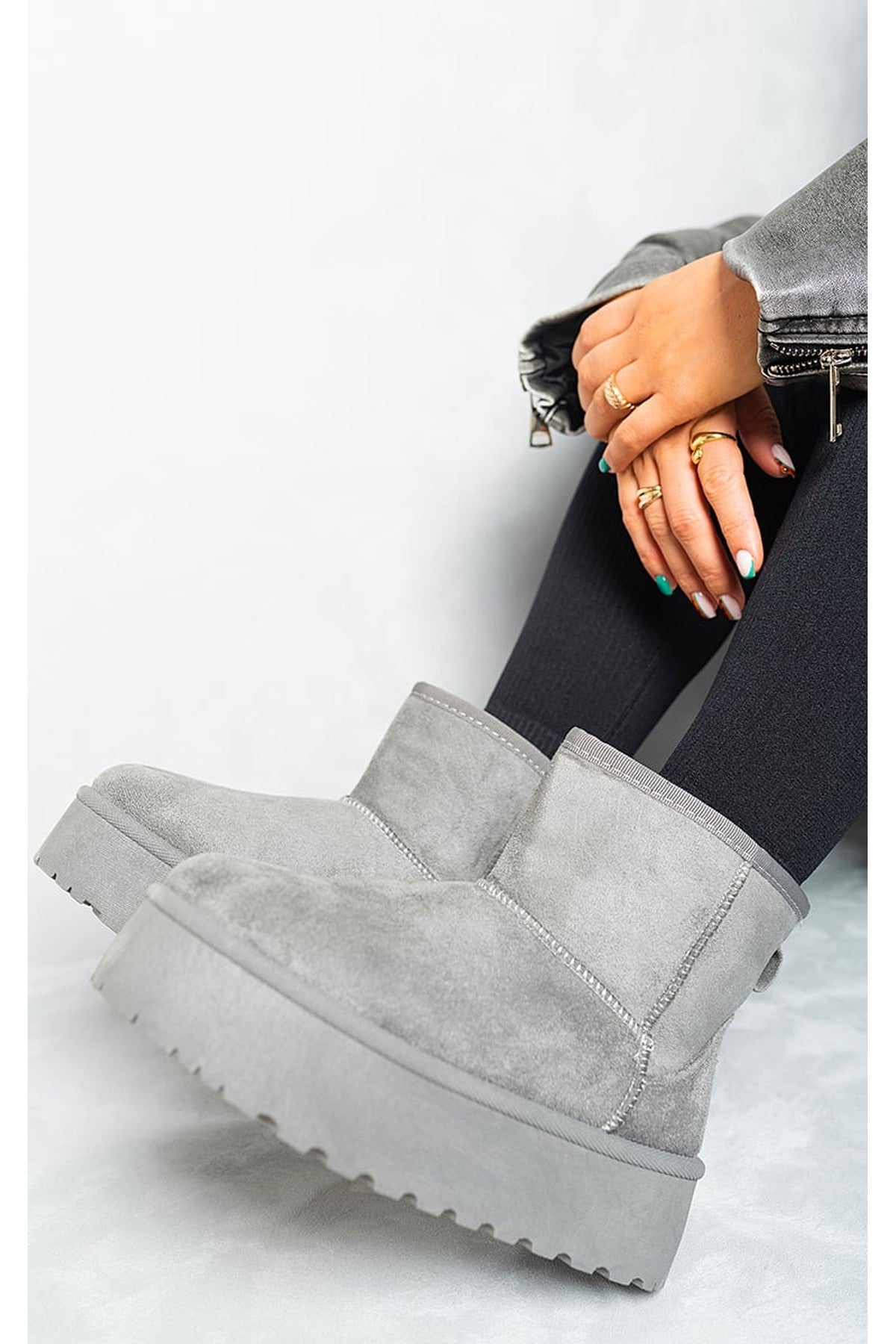 Martha Thick Heel Platform Boots - Grey