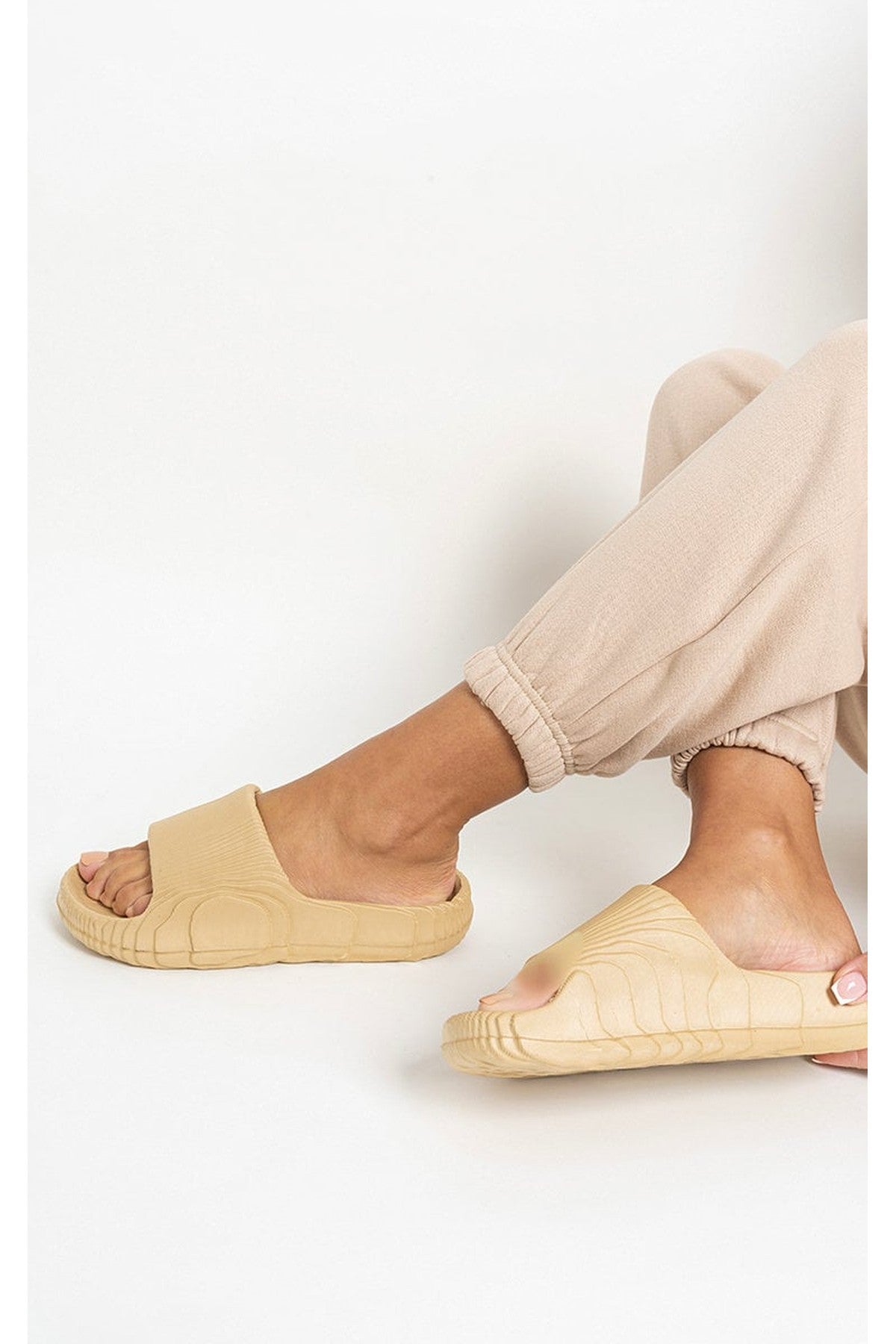 Nancie Open Toe Breathable Sandals - Mocha