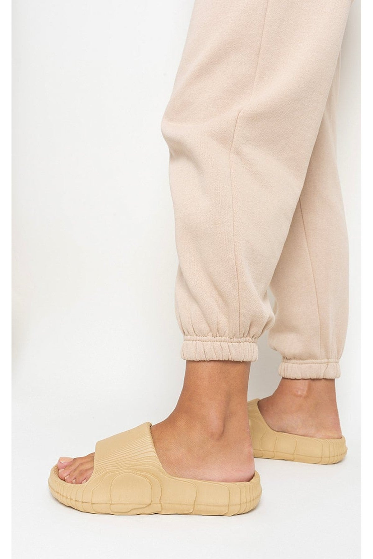 Nancie Open Toe Breathable Sandals - Mocha