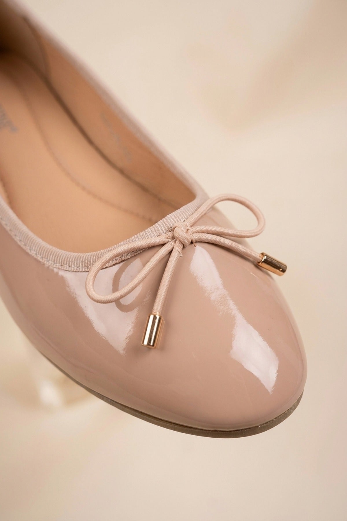 Constance Patent Bow Detail Ballet Pumps - Beige
