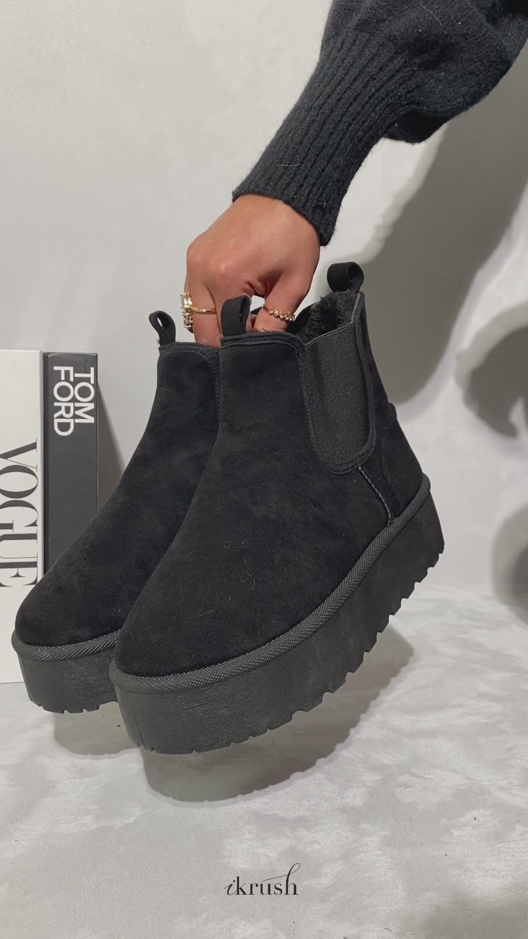 Edith Fluffy Platform Sole Chelsea Faux Fur Lined Ankle Boots