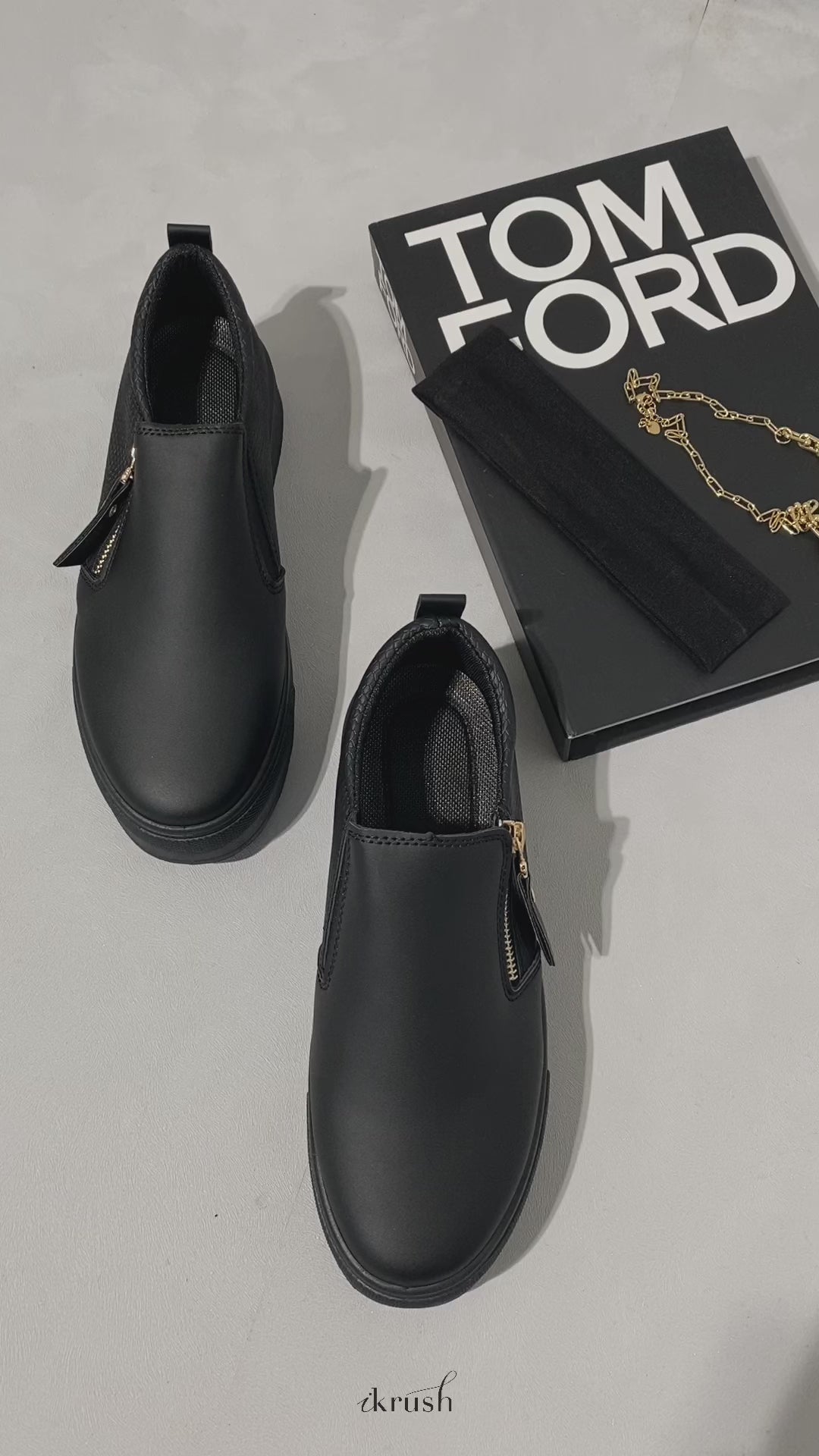 Andrea Zipper Decor Slip On Trainers