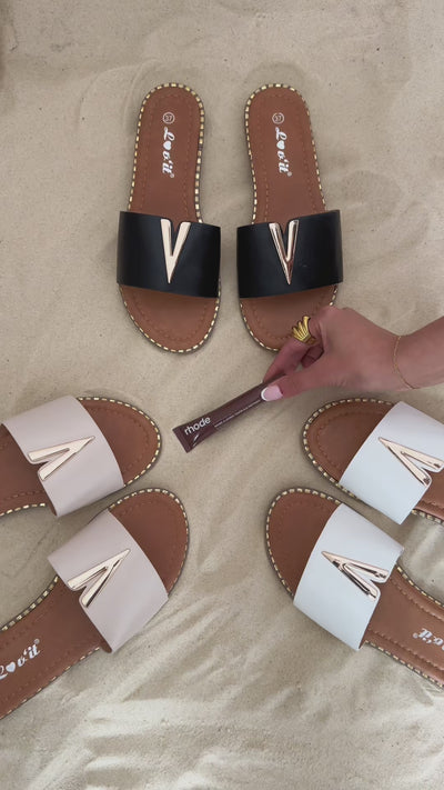 Jemma V-detail Slip-on Flat Sandals