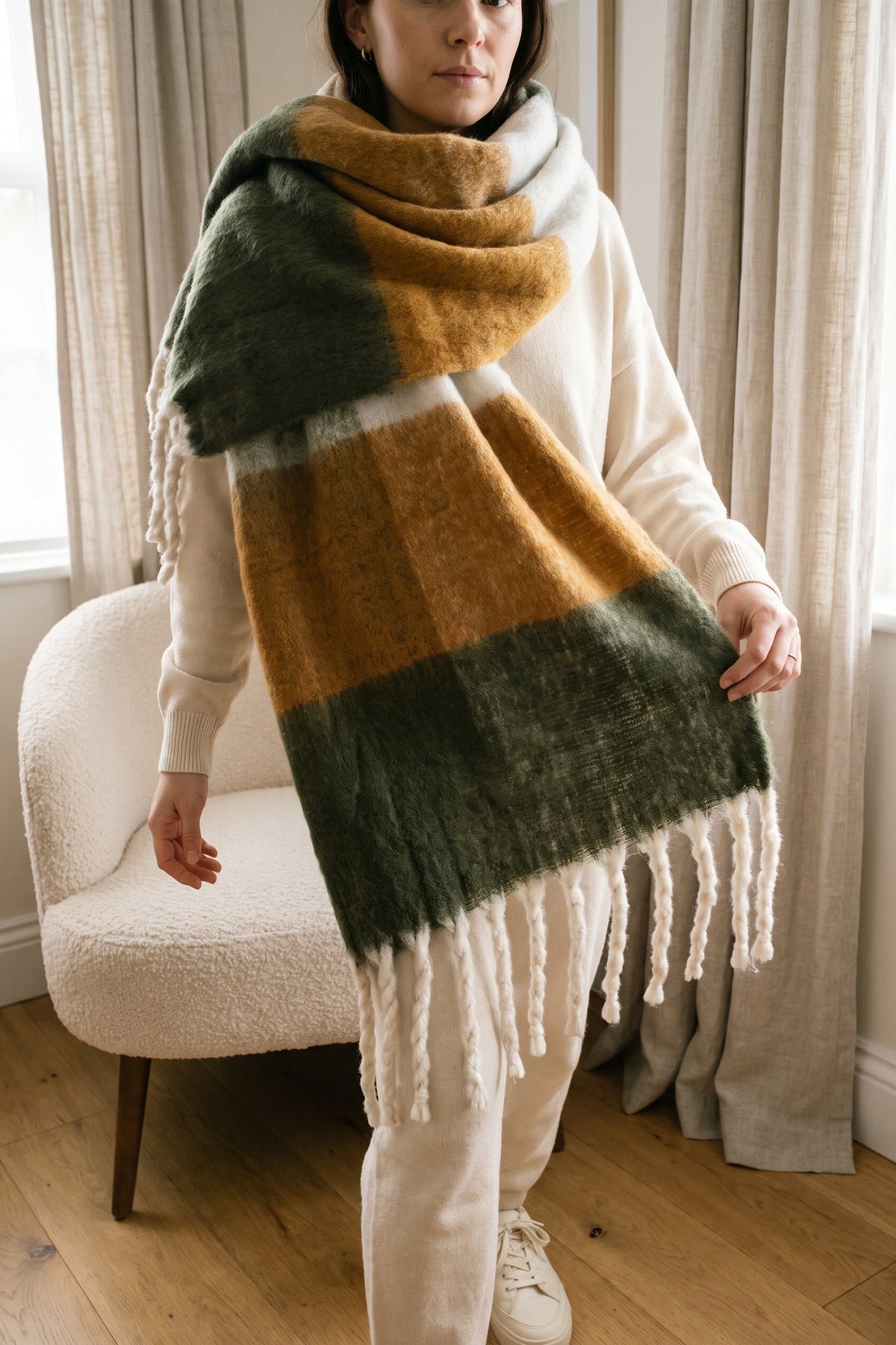Wiktoria Colour Block Tasselled Scarf - Olive