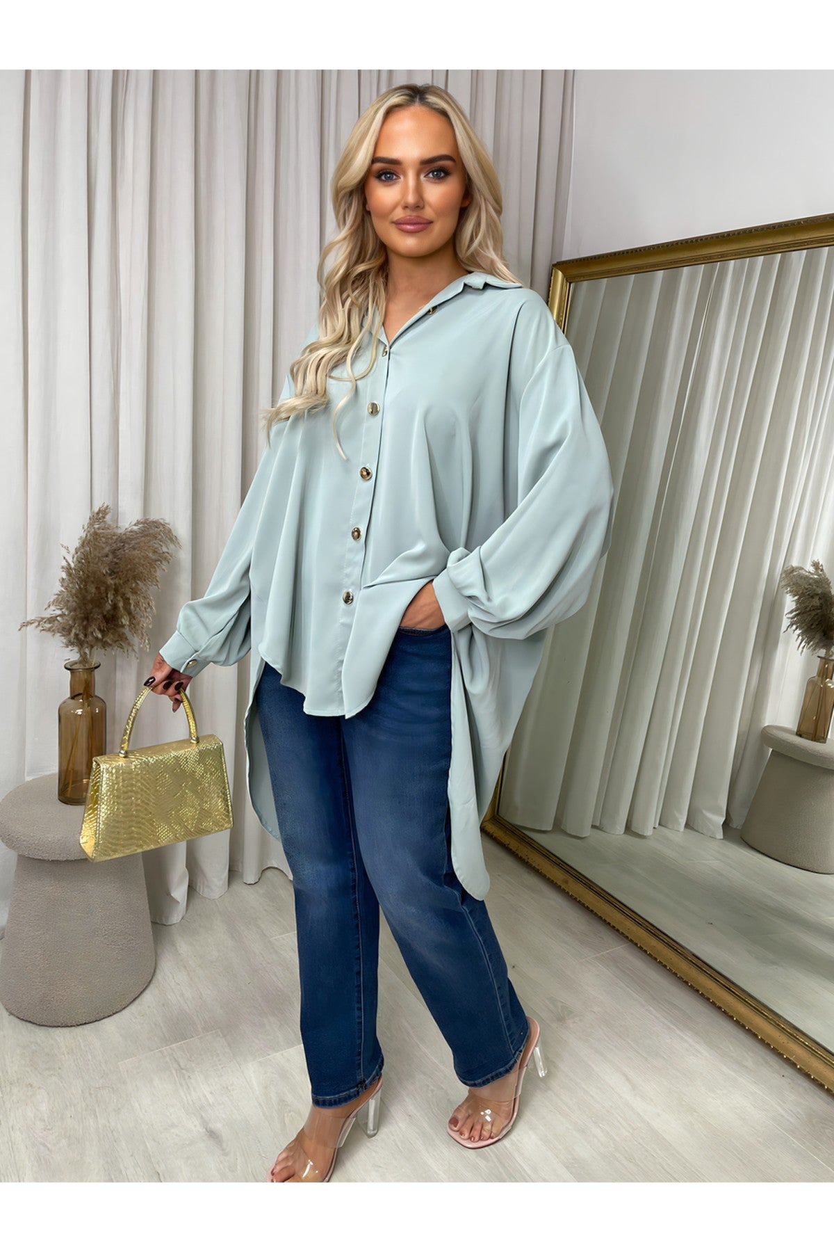 Sienna Oversized Collared Button Down Top - Light Green