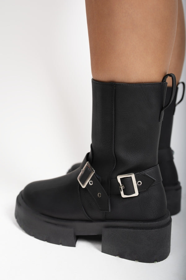 Tavina Chunky Biker Boots With Buckle Detail - Black