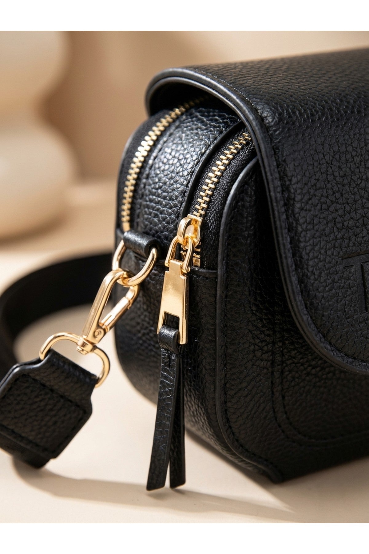 Mia Mini Crossbody Bag - Black