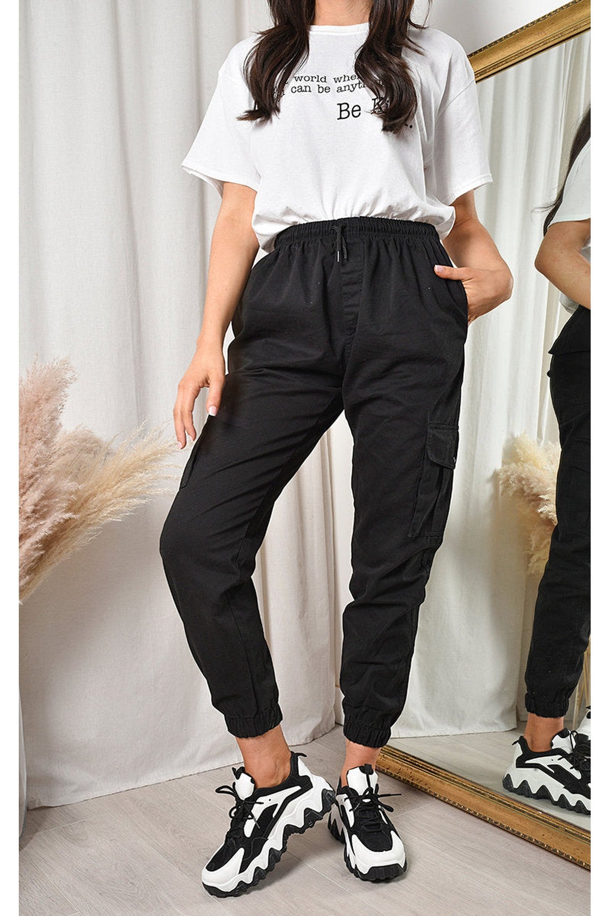 Xanthe Pocket Cargo Trousers - Black