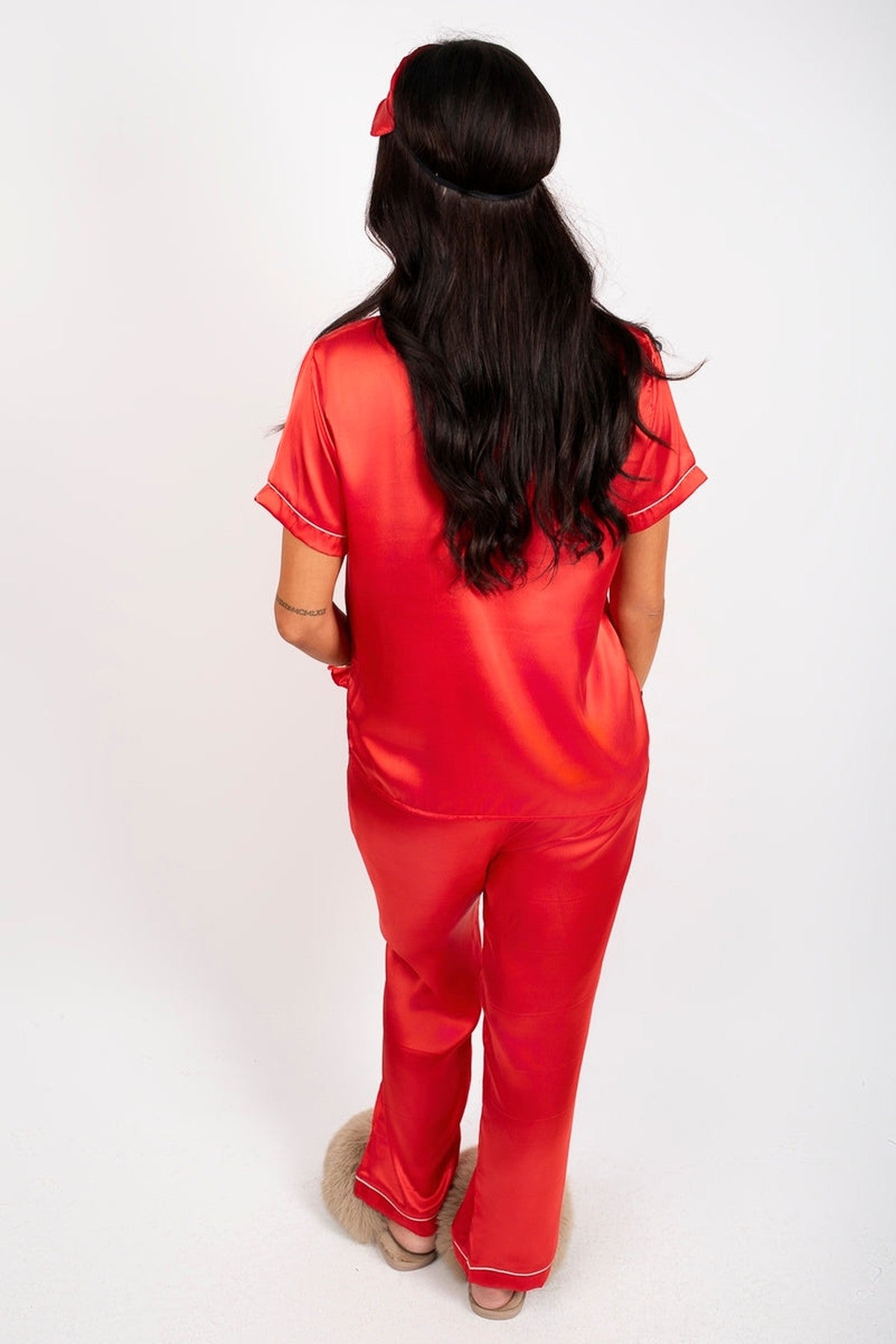 Saryna Satin Button Up Pyjama Set With Matching Eye Mask & Scrunchie - Red
