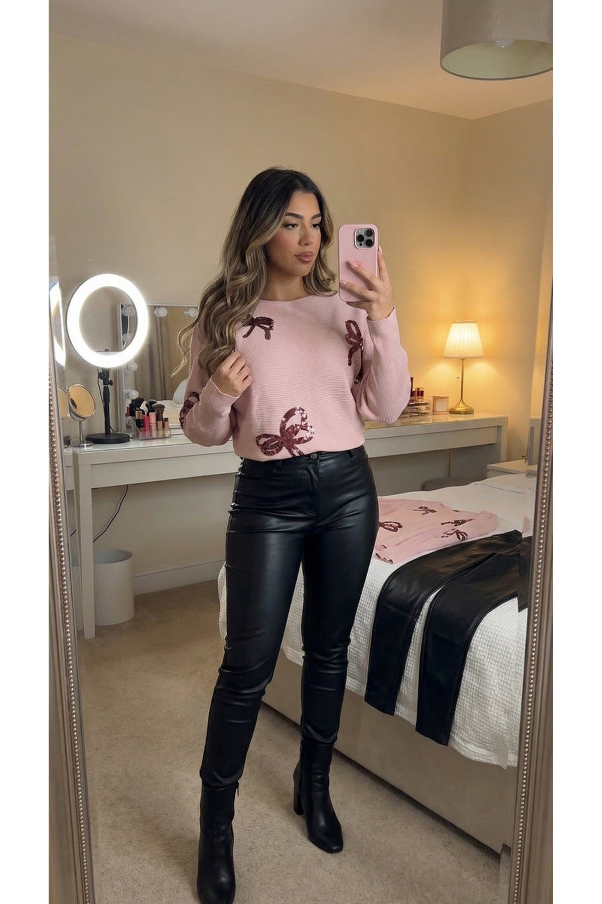 Marivelle Knitted Jumper With Sequin Bow Detail - Pink