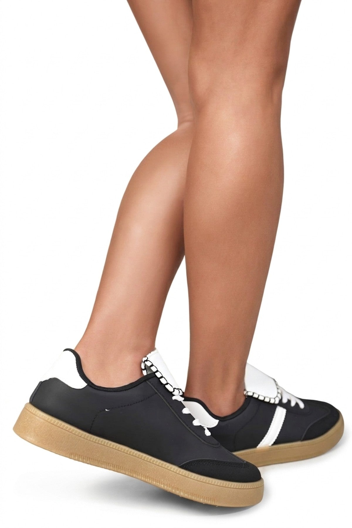 Rosalie Lace Up Low Top Trainers - Black/white